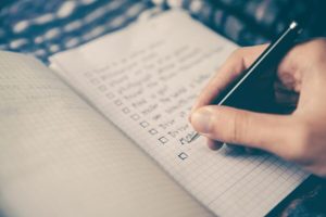 Exploring Nonlinear Storytelling for Personal Narratives