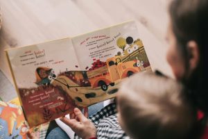 How Weekly Storytelling Projects Keep Your Memories Consistent